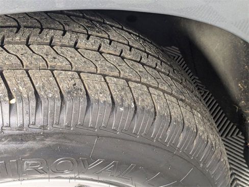 Certified 2023 Chevrolet Suburban LT w/ Luxury Package image 9