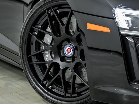 Used 2017 Audi R8 V10 plus AWD/4WD image 6
