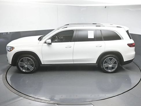 Used 2026 Mercedes-Benz GLS 450 4MATIC image 48