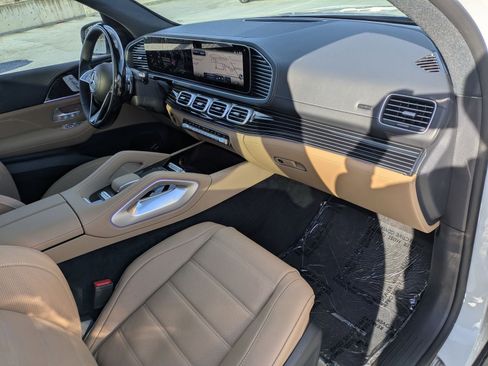 Used 2026 Mercedes-Benz GLS 450 4MATIC image 26