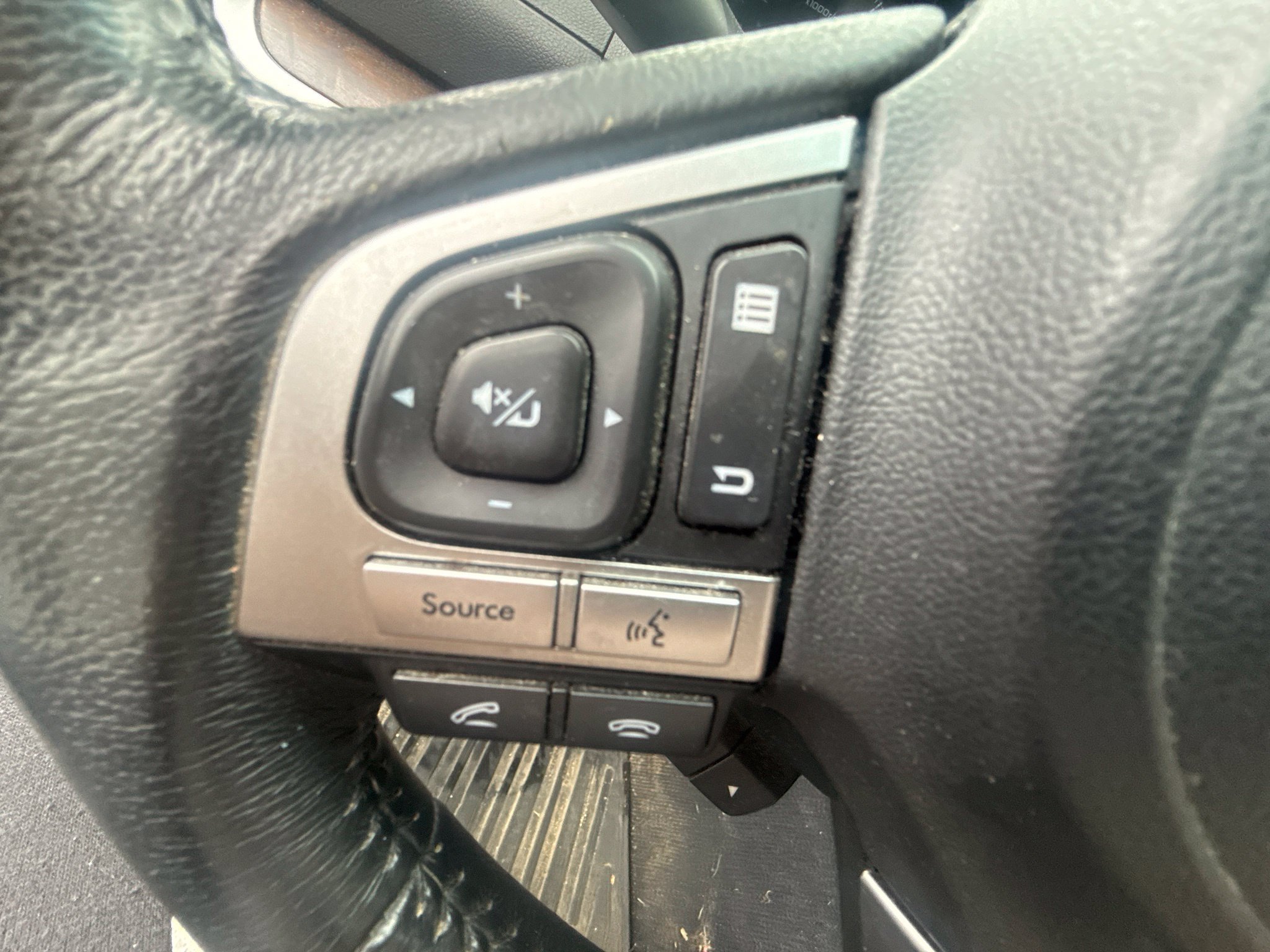 Used 2017 Subaru Outback 2.5i Limited AWD/4WD image 22