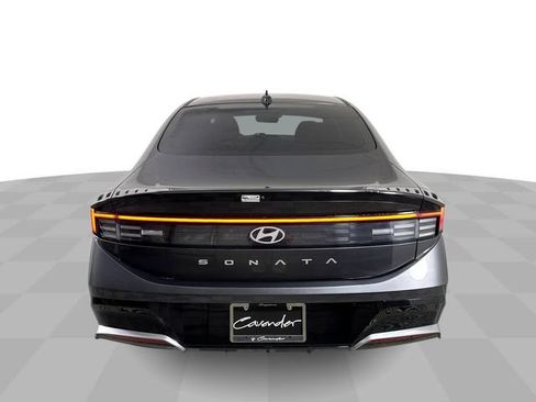 Used 2025 Hyundai Sonata SEL FWD image 7