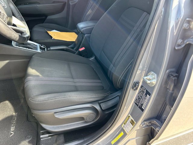 Used 2021 Hyundai Venue SEL FWD image 9