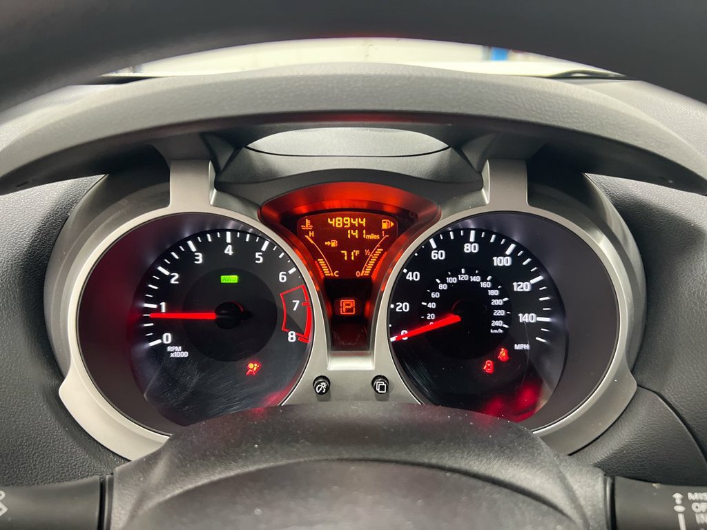 Used 2015 Nissan Juke S AWD/4WD image 12