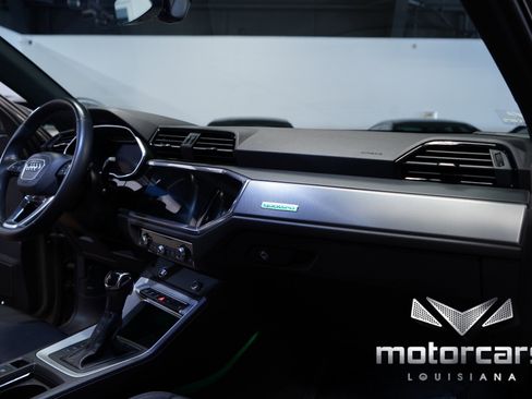 Used 2022 Audi Q3 2.0T Premium Plus w/ Premium Plus Package image 29