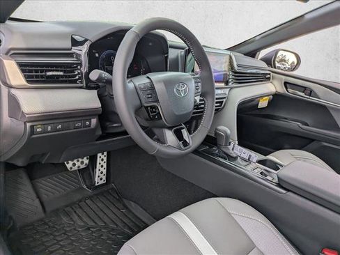 New 2026 Toyota Camry SE FWD image 3