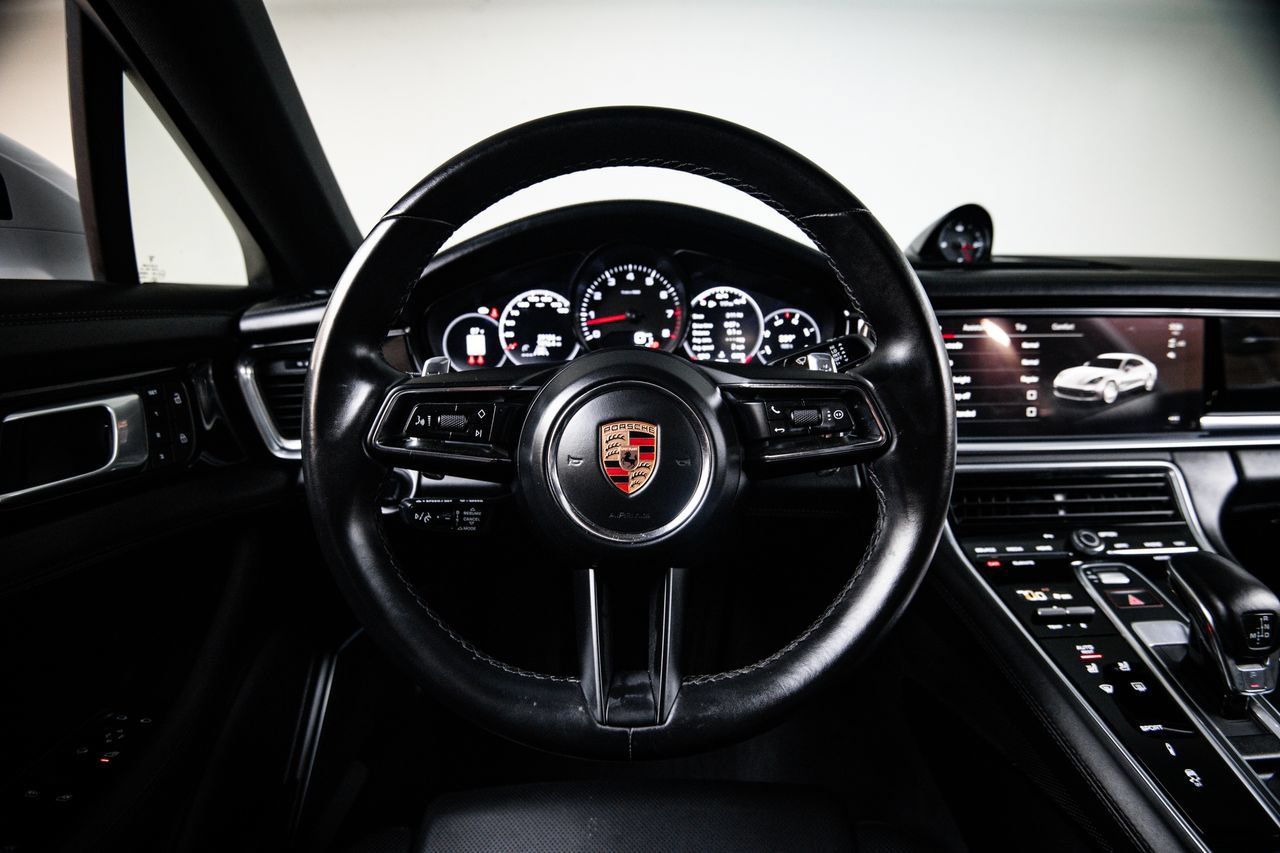 Certified 2023 Porsche Panamera image 26