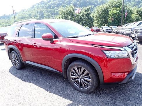 Used 2023 Nissan Pathfinder SL w/ SL Premium Package AWD/4WD image 8