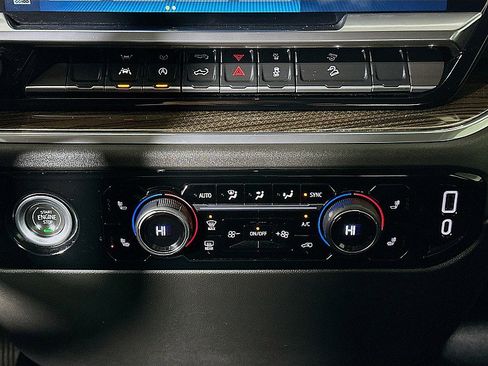 Used 2023 Chevrolet Silverado 1500 LT w/ Z71 Off-Road Package image 16