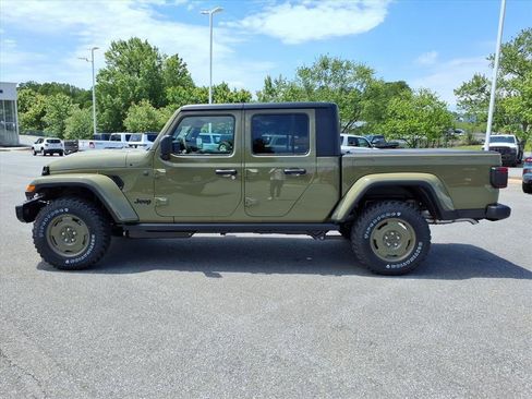 New 2026 Jeep Gladiator Willys AWD/4WD image 6