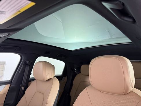 New 2025 Porsche Cayenne Coupe image 31