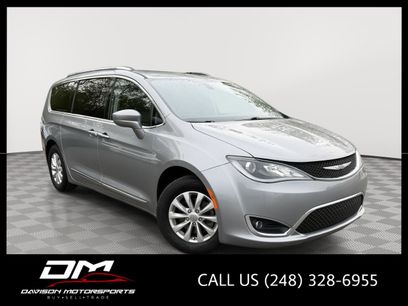 Used 2018 Chrysler Pacifica Touring-L