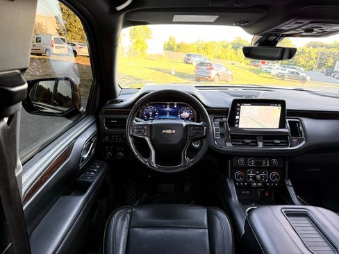 Used 2022 Chevrolet Suburban High Country AWD/4WD image 34