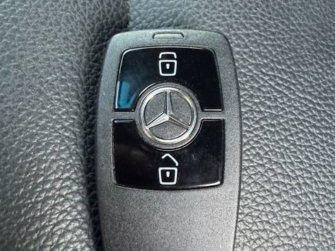 Used 2024 Mercedes-Benz Sprinter 2500 image 41
