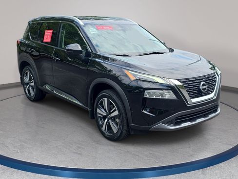 Certified 2023 Nissan Rogue SL w/ SL Premium Package FWD image 3