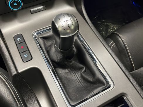 Used 2010 Ford Mustang GT RWD image 16