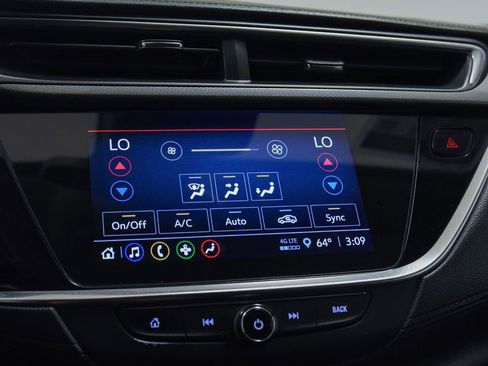 Used 2021 Buick Encore GX Select FWD image 23