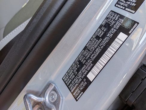 New 2026 Volvo EX30 Cross Country Ultra w/ Protection Package Premier image 30