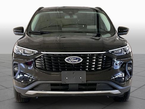 Used 2025 Ford Escape SE w/ PHEV Premium Package FWD image 3
