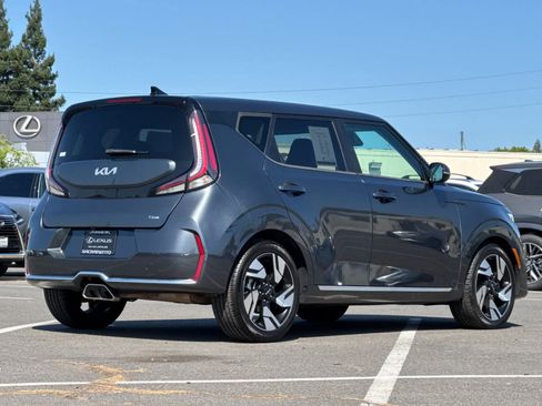 Used 2023 Kia Soul GT-Line w/ GT-Line Technology Package FWD image 4