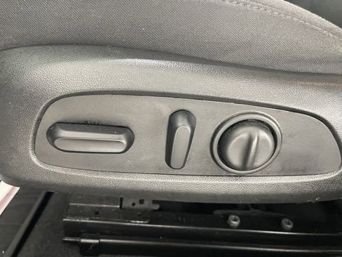 Used 2020 Chevrolet Malibu RS image 34