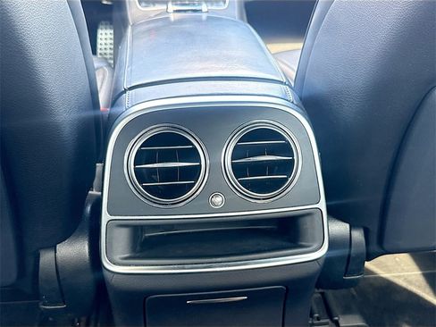 Used 2020 Mercedes-Benz S 560 Sedan image 30