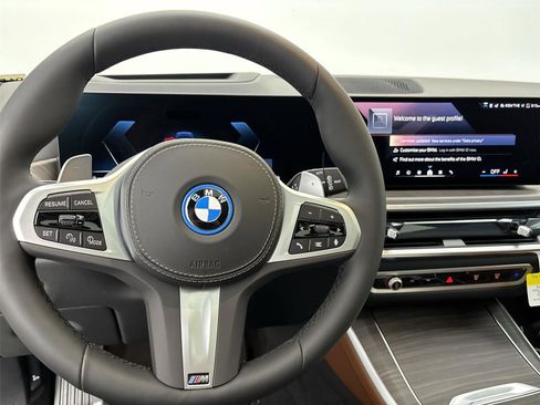 New 2026 BMW X5 xDrive50e w/ Executive Package AWD/4WD image 22