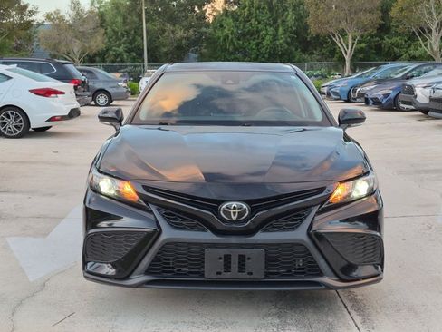 Used 2024 Toyota Camry SE FWD image 2