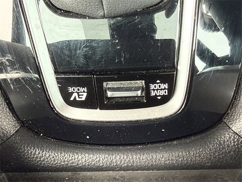 Used 2023 Toyota Corolla Cross S image 23