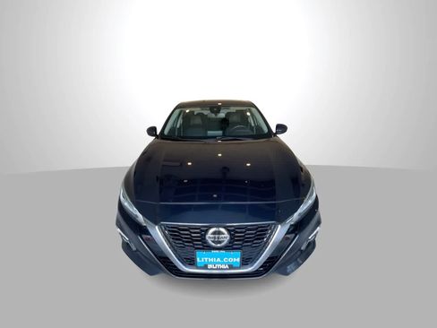 Used 2019 Nissan Altima 2.5 SV FWD image 3