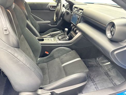 Used 2023 Toyota GR86 Premium RWD image 38