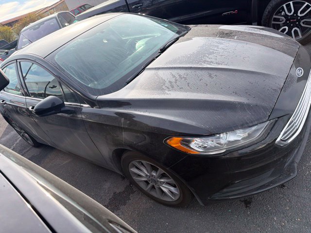 Used 2017 Ford Fusion SE FWD image 9
