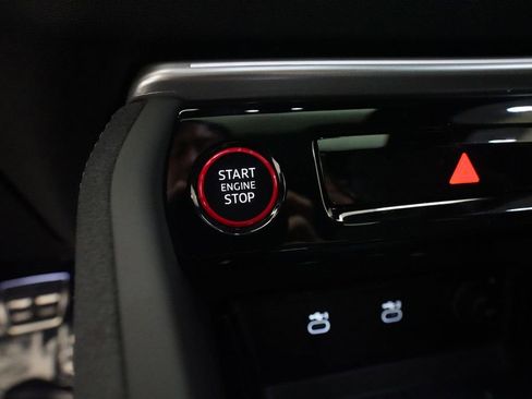 New 2025 Audi SQ5 Premium Plus image 32