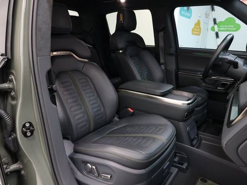 Used 2022 Rivian R1T Launch Edition image 82