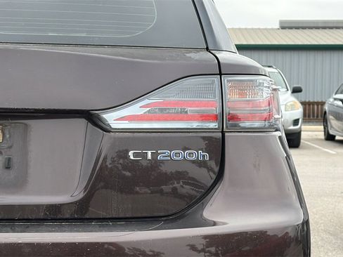 Used 2015 Lexus CT 200h image 7