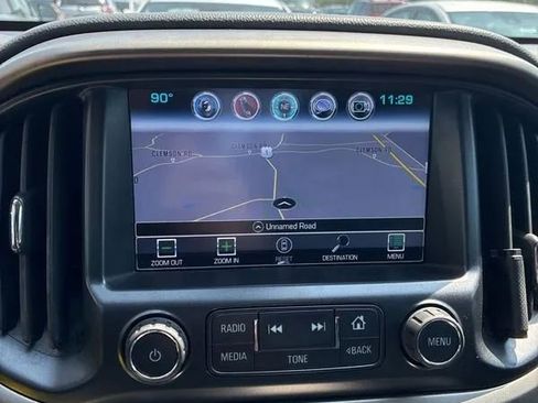 Used 2018 Chevrolet Colorado Z71 AWD/4WD image 15