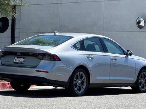 Used 2023 Honda Accord EX image 9