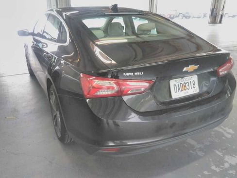 Used 2024 Chevrolet Malibu LT FWD image 2