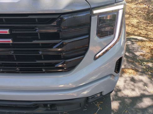Used 2024 GMC Sierra 1500 Elevation AWD/4WD image 11