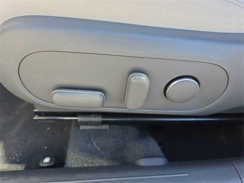 Used 2024 Hyundai Kona SEL image 18