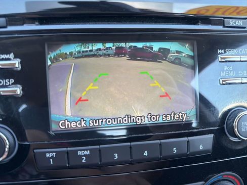 Used 2018 Nissan Rogue Sport S w/ S Appearance Package AWD/4WD image 15