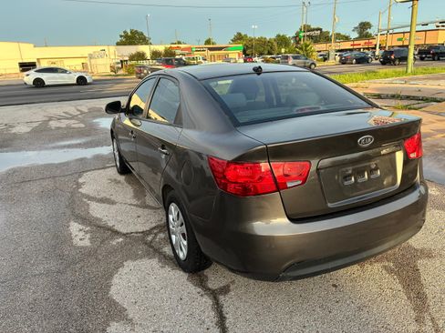 Used 2012 Kia Forte EX FWD image 5