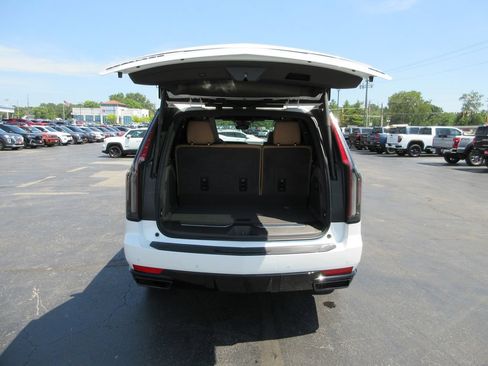 Used 2023 Cadillac Escalade Sport w/ Touring Package AWD/4WD image 8