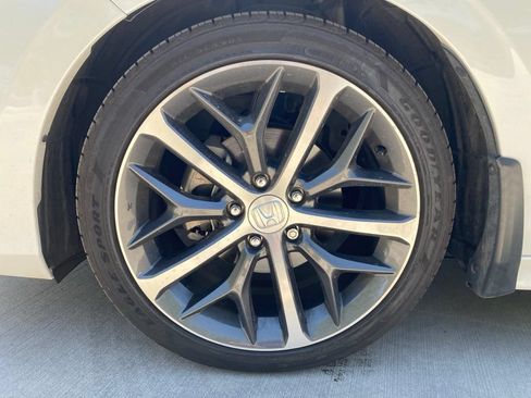 Used 2023 Honda Civic Touring image 7