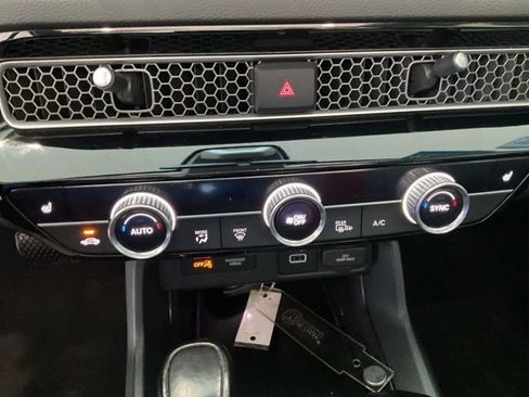 Certified 2022 Honda Civic EX image 14