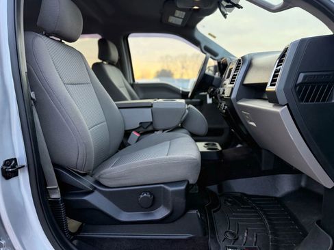 Used 2017 Ford F150 XLT image 23