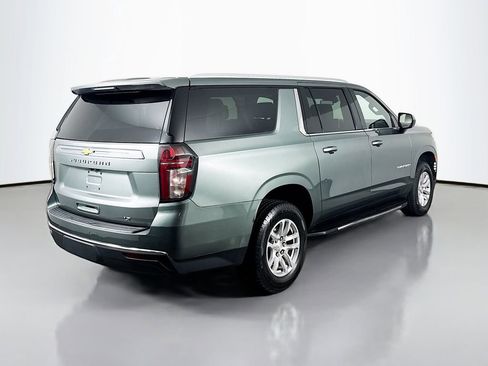 Used 2024 Chevrolet Suburban LT image 5