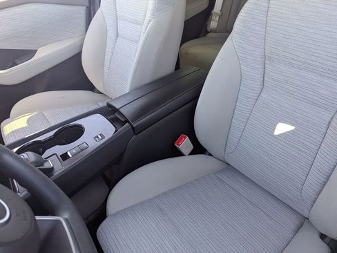 Certified 2023 Nissan Rogue SV FWD image 19