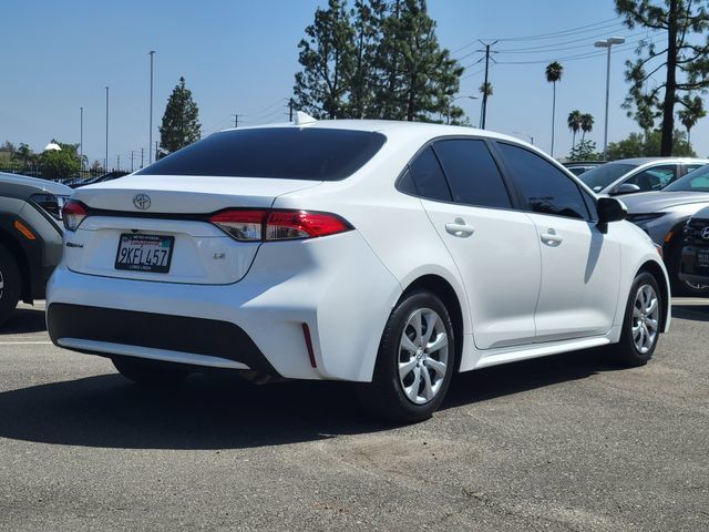 Used 2021 Toyota Corolla LE FWD image 4