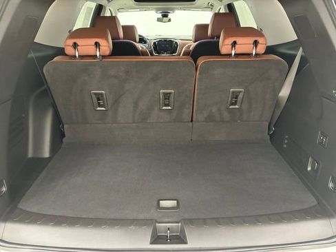 Used 2021 Chevrolet Traverse High Country image 17